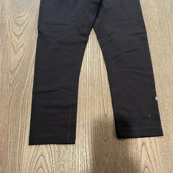 Lululemon Wunder Under Crop in Black/Teal Quilt Size 4 - Picture 2 of 8